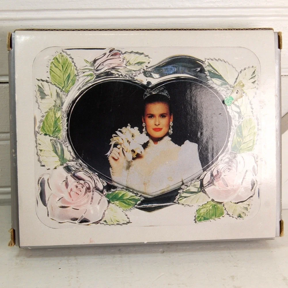 Vintage Glass Picture frame NWT Studio Nova Etched painted roses‎ 4x6 Home Decor
